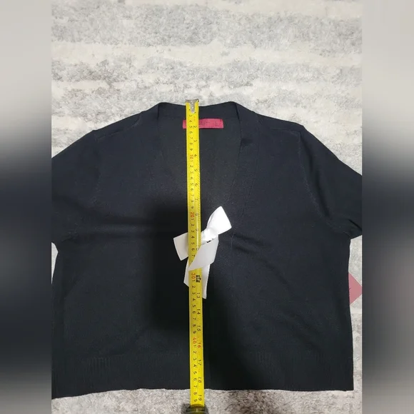 Elegant Black Sweater with White Bow - Picture 10 of 14